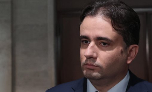 ПП-ДБ: Мария Габриел е разговаряла с Великобритания за изваждане на лица от санкционния списък