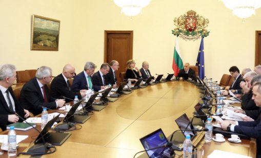 Данъци, закони, пари - вижте какво решава правителството днес