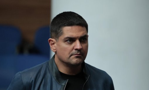 Радостин Василев: Младите лекари няма да получат очакваното