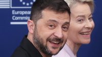 Лидерите на ЕС яростно инструктират Зеленски как да не "разстрои" Тръмп 