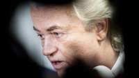 Объркване по улиците на Амстердам: Какво се случи с правителството на Нидерландия?