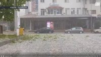 Градушката в Трявна нанесе щети по жилища, реколта и коли