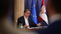 Режимът на Вучич пада: 44% от сърбите биха подкрепили студентите 
