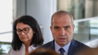 Гроздан Караджов: Дерайлиралите вагони, пламнали край Хасково, са били пълни с нафта