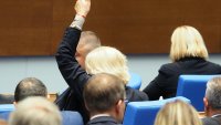 Депутатите отвързаха ръцете на КЗК, ще може да извършва проверки на място 