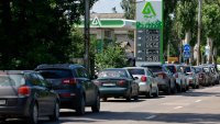 Цената на горивото в Русия премина 100 рубли за литър