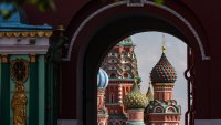 Шпионски скандал в НАТО: Любовница на офицер беше заподозряна във връзки с Кремъл