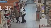 Трима българи са арестувани за серийни кражби в Италия 