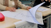 Избиратели нападнаха член на СИК в Пловдив заради шапката му