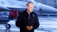 Неутрализиран е дрон, летял над правителствени обекти във Варшава