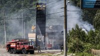 Последната бензиностанция между Харков и Полтава е разрушена