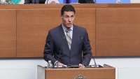ПБ дръпна ръчната, няма да пипа майчинството