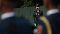 Китай показва на парад оръжия, способни да поразят САЩ