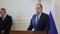 Лавров: Русия не обмисля варианти, включващи разполагането на европейски сили в Украйна