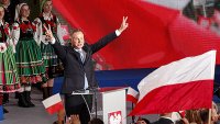 Рафал Тшасковски води на първия тур на президентските избори в Полша