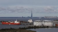 Г-7 планират мерки срещу страните, купуващи руски петрол