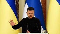 Зеленски и Келог обсъдиха допълнителни оръжия и засилен икономически натиск върху Русия 