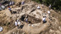 Разкриха уникална триъгълна кула от III век в крепостта Урвич