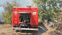 Мъж получи изгаряния при пожар в сухи треви край село Ставерци
