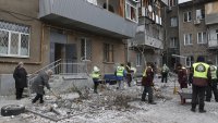 Русия атакува Запорожие с авиационни бомби, двама загинаха