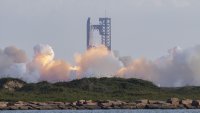 Секунда преди излитане: Част от двигателите на Starship не запалиха, остана на земята ВИДЕО