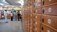 Когато просто не ти се бачка: Пощальон зарязал 30 000 пратки по поляни