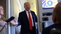 Репортерка на Politico побърка Търмп с въпроси на борда на Air Force One