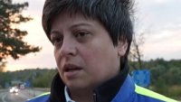 Износен асфалт на смъртоносната отсечка край село Сопот