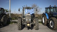 Гръцки фермери ще блокират ГКПП "Промахон" утре