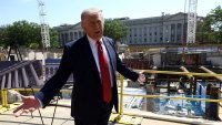 Тръмп: САЩ ще нанесат много силен удар по Иран