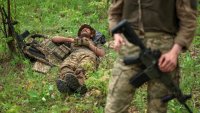 Украйна е изправена пред нарастващ риск от пълен военен колапс, ако не бъде постигната сделка
