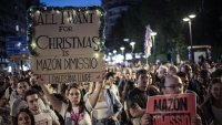Година след адското наводнение във Валенсия: Десетки хиляди на протест в Испания