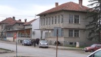Еуфорията спада: Цените на селските и извънградските се успокоиха