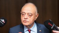 Атанасов за Киселова: Тази дама е рецидивист по нарушения, оставка