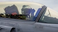 Как единствената страна от НАТО без собствена армия се готви за война? 