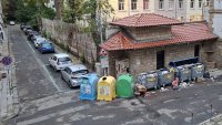 Добре дошли в Бургас: Плъхове, котки, гларуси разнасят разпилени боклуци 