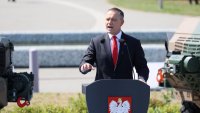 Навроцки блокира закон за удължаване на помощите за украинските бежанци