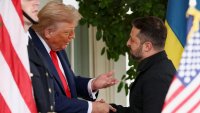 Може ли Зеленски да се довери на Тръмп? Съдбата на Украйна може да зависи от отговора