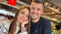 Тв водещата Бесте Сабри се е сгодила за бившия на Мика Стоичкова?