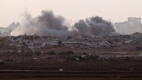 Израелски танкове навлизат по-дълбоко в град Газа
