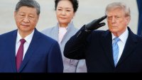 Подигравки в нета: Два бомбардировача B-1 стреснаха Тръмп, а Си дори не трепна (ВИДЕО)