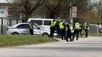 Двама задържани за кредитна измама за 49 000 евро
