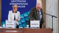 ЦИК представя днес образците на хартиена и електронна бюлетина