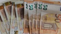 Какво ще се случи с депозитите и кредитите, когато преминават в евро?