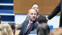 Скандали в НС, Петър Стойчев и Костадинов почти се сбиха