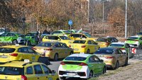 Таксиметровите шофьори няма да подменят апарати след 8 август