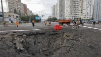 Мощни експлозии в Киев след предупреждение за атака с балистични ракети