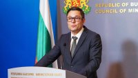 Удължаването на лиценза за &ldquo;Лукойл&ldquo; гарантира горива на поносими цени