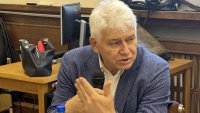 Конституционалист: Ако е имало забавяне, вината не е в Йотова