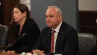 Демерджиев: Самолетът, с който е пътувал Пеевски, е свързан с бащата на посланика на ОАЕ